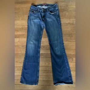 Levi’s women’s size 7 “Too Superlow” Boot cut #524. Beautifully worn in.
